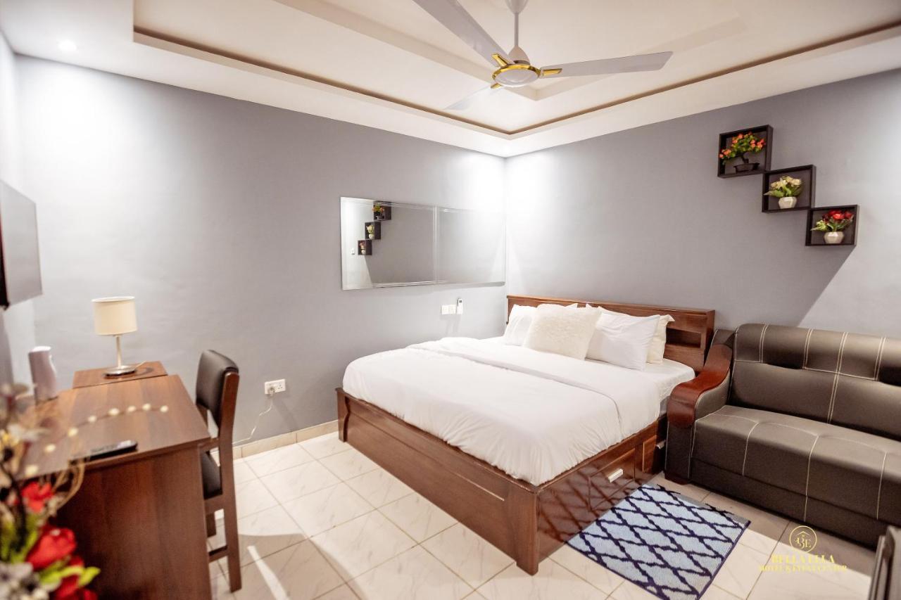 Bella Ella Hotel & Event Center Kasoa Ngoại thất bức ảnh