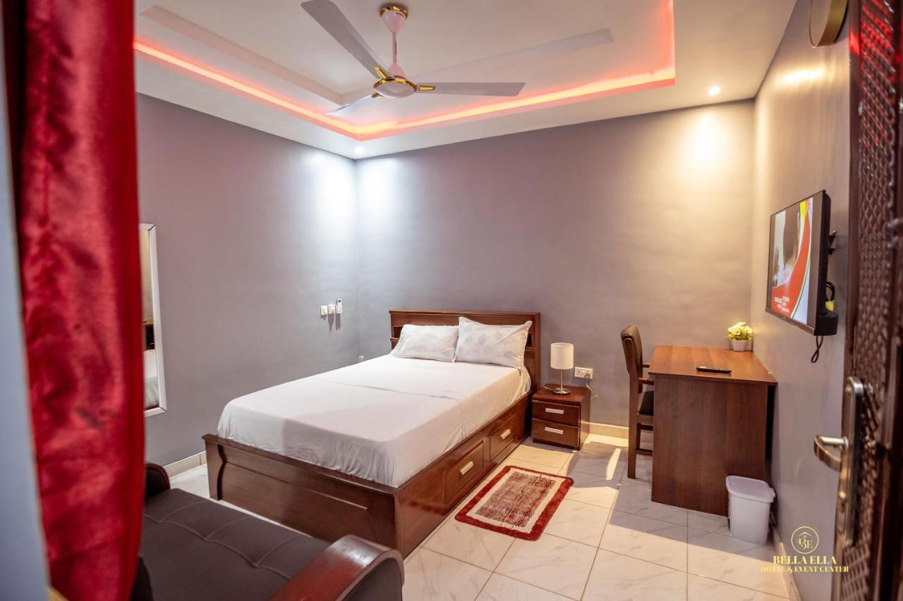Bella Ella Hotel & Event Center Kasoa Ngoại thất bức ảnh