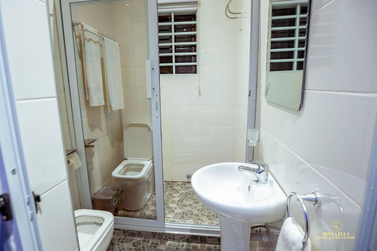 Bella Ella Hotel & Event Center Kasoa Ngoại thất bức ảnh