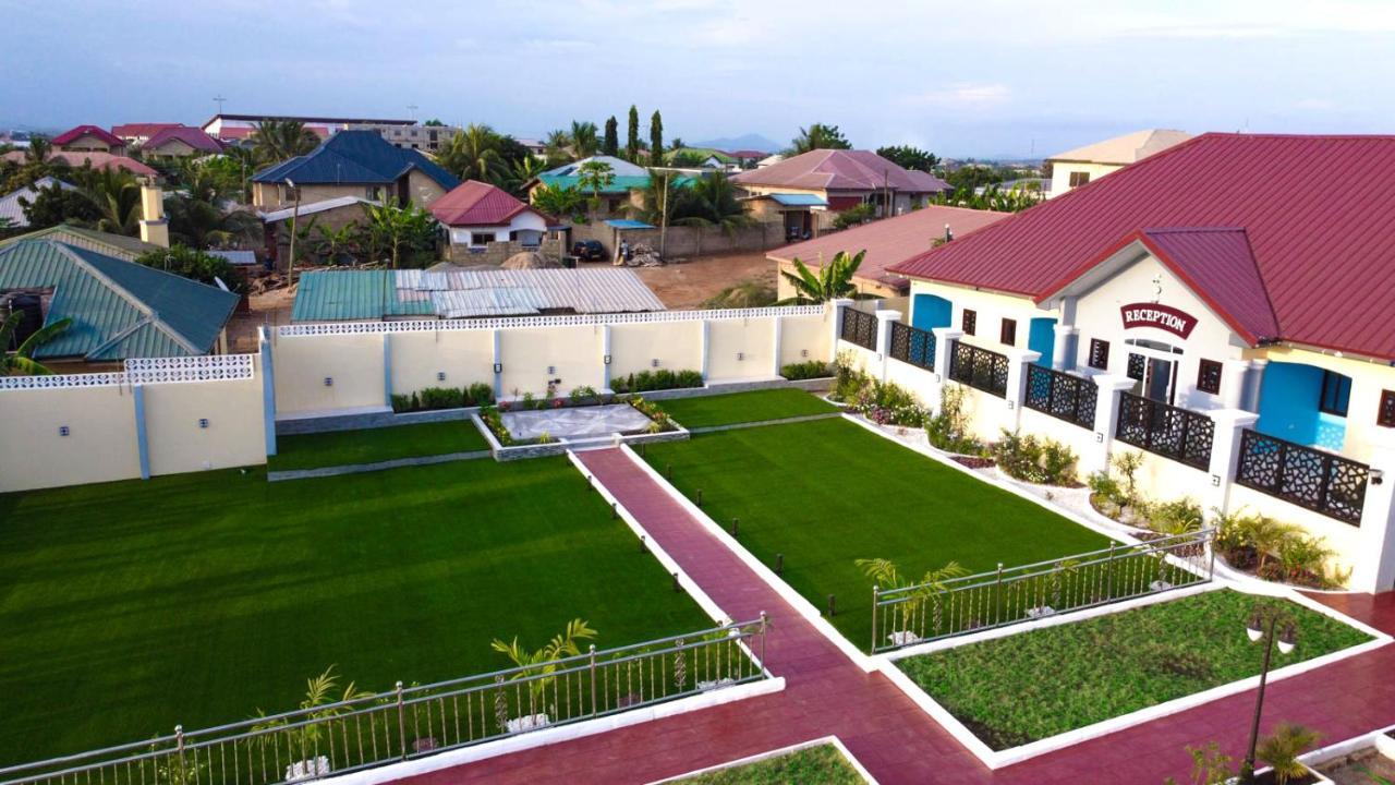 Bella Ella Hotel & Event Center Kasoa Ngoại thất bức ảnh