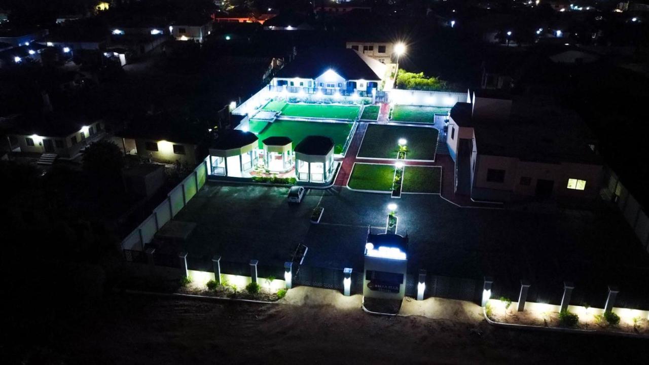 Bella Ella Hotel & Event Center Kasoa Ngoại thất bức ảnh