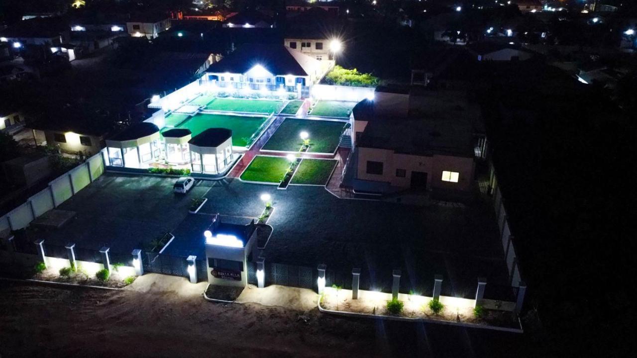 Bella Ella Hotel & Event Center Kasoa Ngoại thất bức ảnh